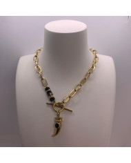 Collier Corne